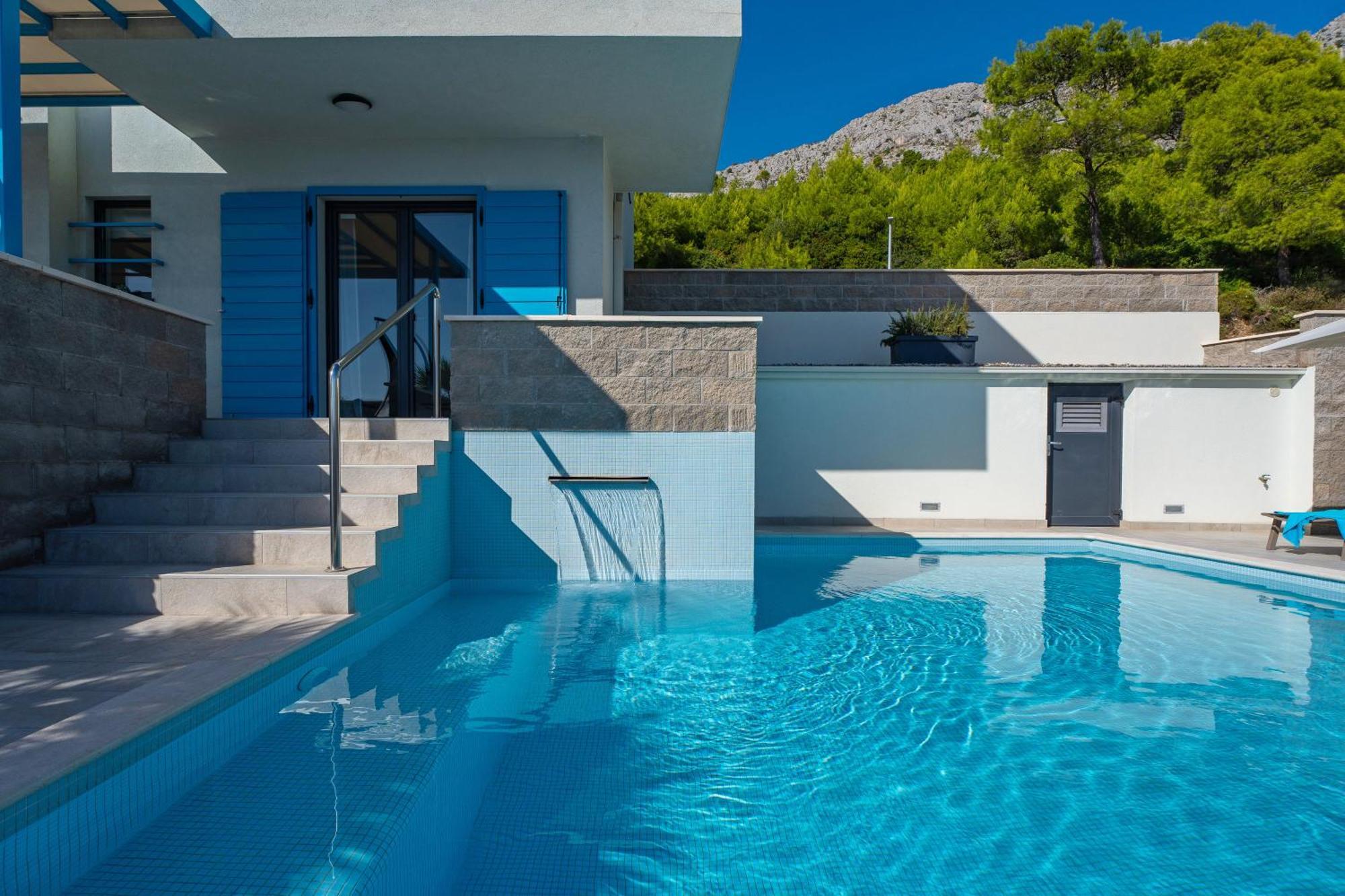 Villa Allegra With 32Msq Heated Pool, 300M Far From Sandy Beaches, Open Sea View 오미스 외부 사진